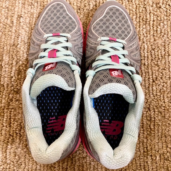 Women’s New Balance 790V3 - Picture 6 of 8